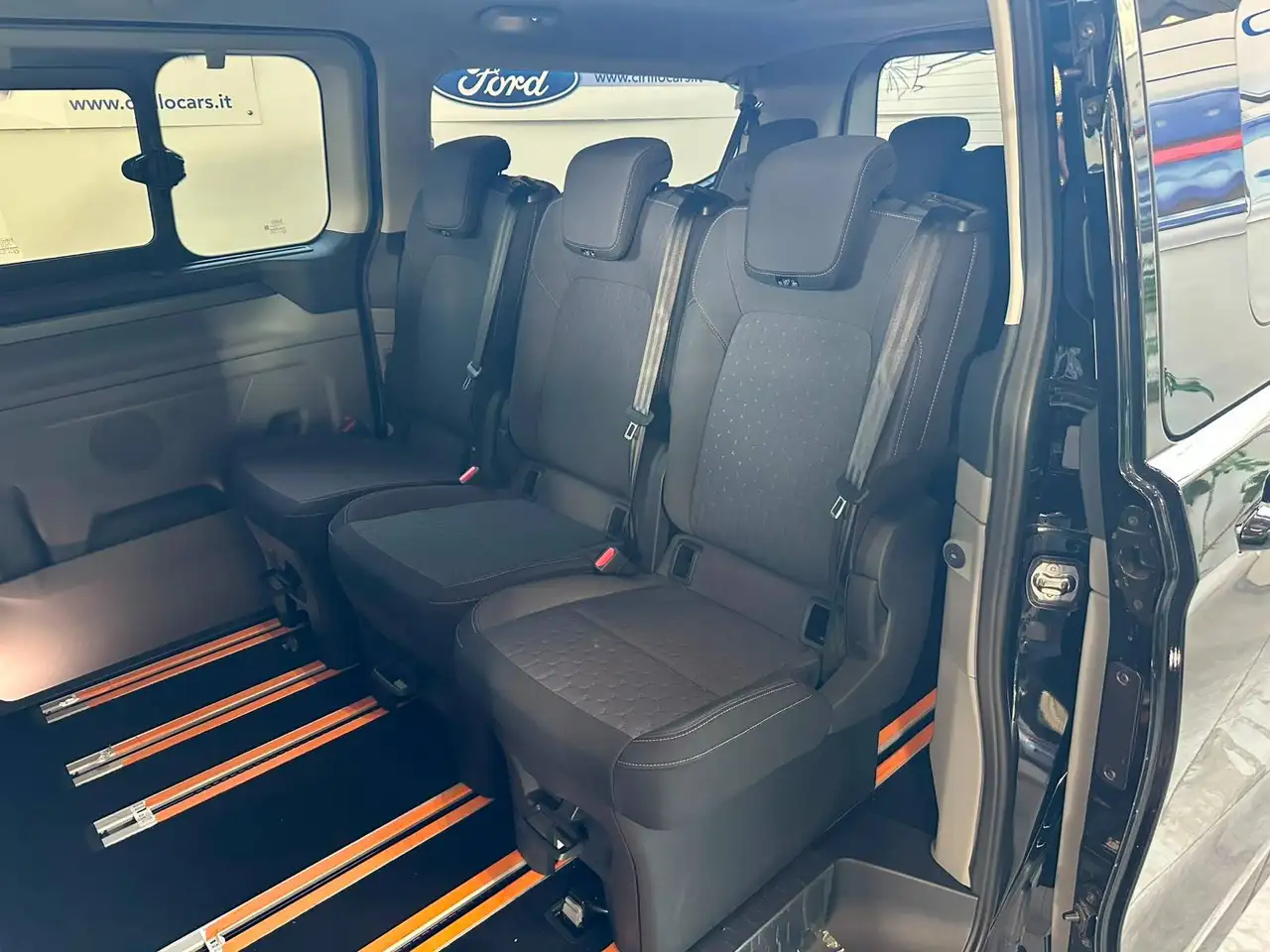 Ford Tourneo Custom 2026 — фото 12