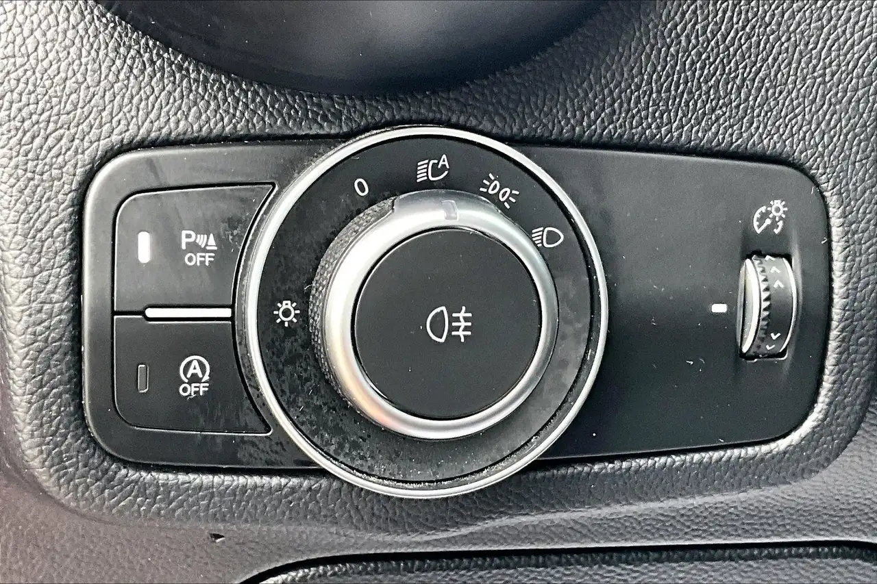 Alfa Romeo Stelvio снимка Alfa Romeo Stelvio