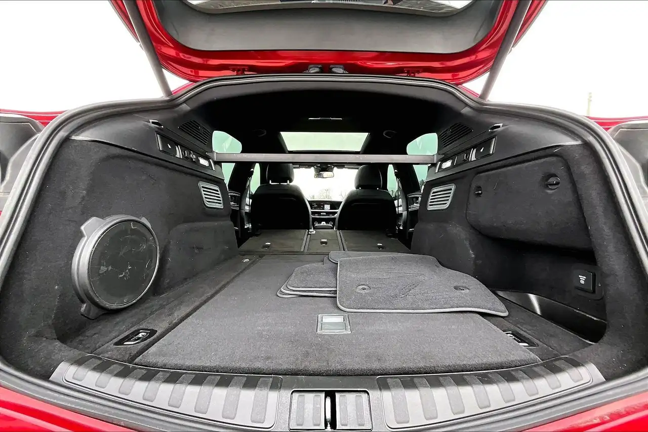 Alfa Romeo Stelvio снимка Alfa Romeo Stelvio