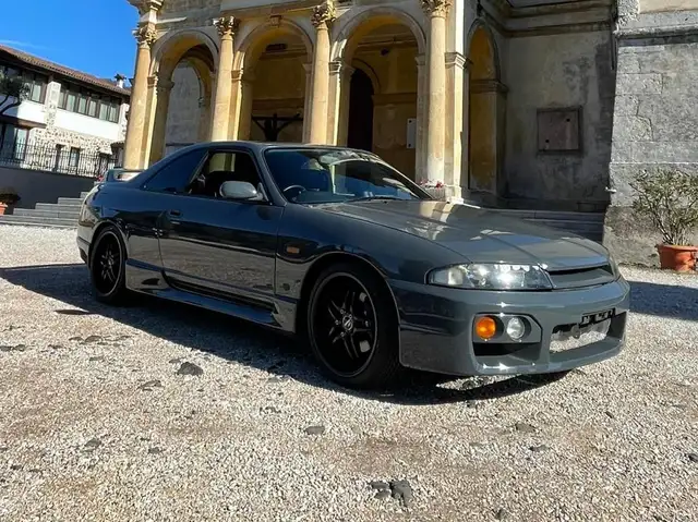 Nissan Skyline r33 GTS-T