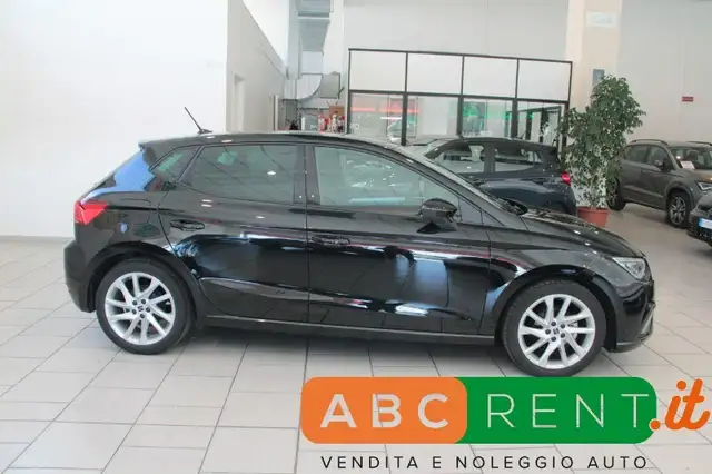 Seat Ibiza view 8