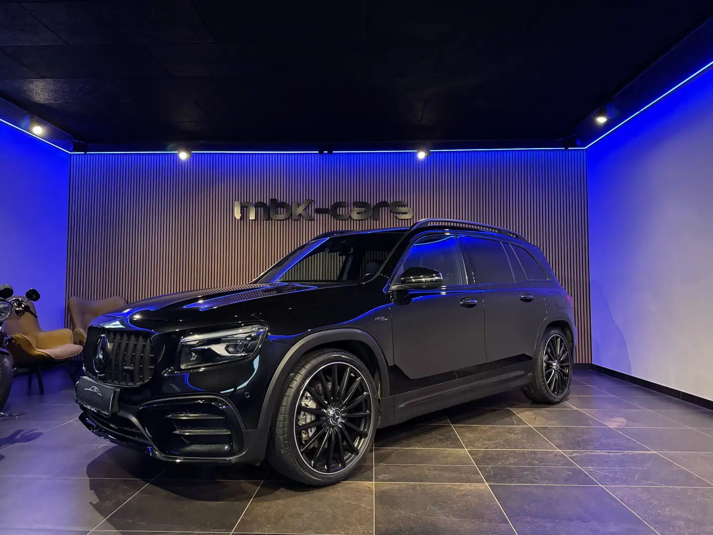 Mercedes-Benz GLB 35 AMG AMG GLB 35 4Matic *7-Sitzer, Pano, 360°Kamera* Schwarz - 2