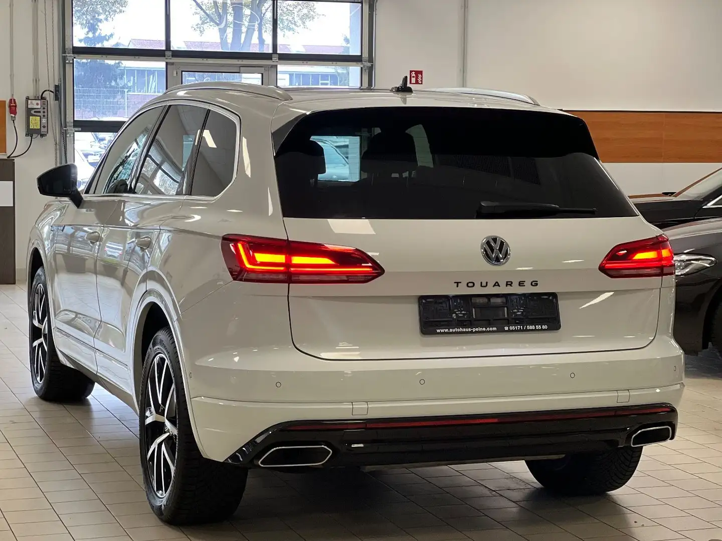 Volkswagen Touareg Elegance4Mot/Pano/LEDer/R-Line Blanc - 2