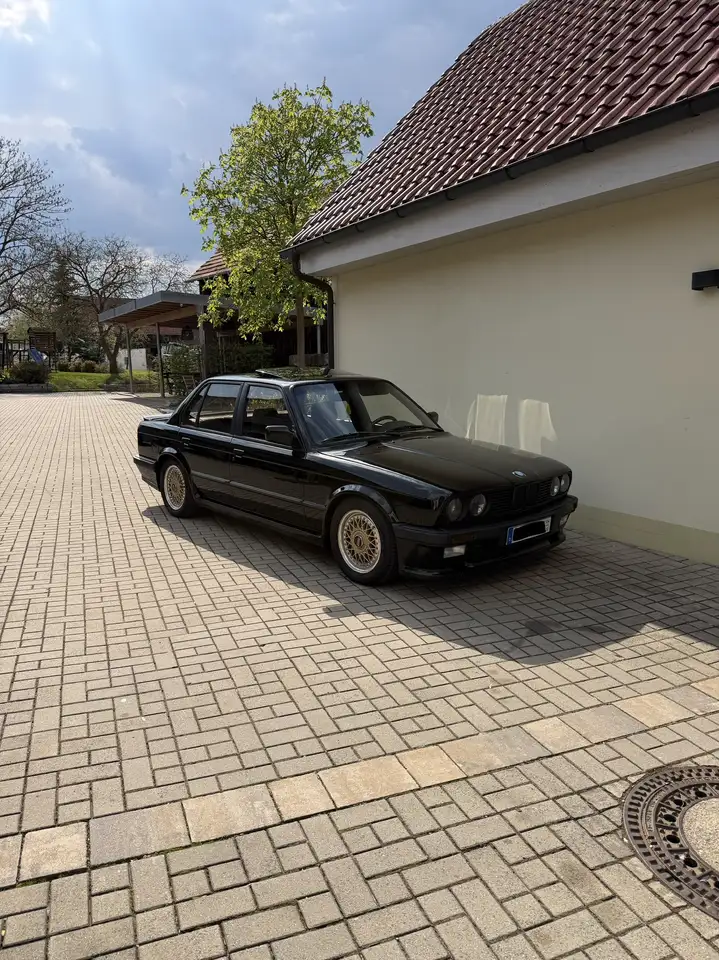 BMW 325 E30 325i, foto 1