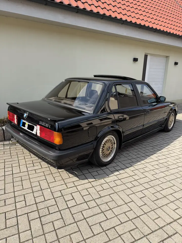 BMW 325 E30 325i, foto 2