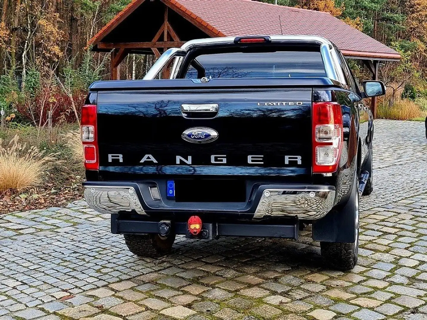 Ford Ranger Ranger+Autm.Limited Černá - 2