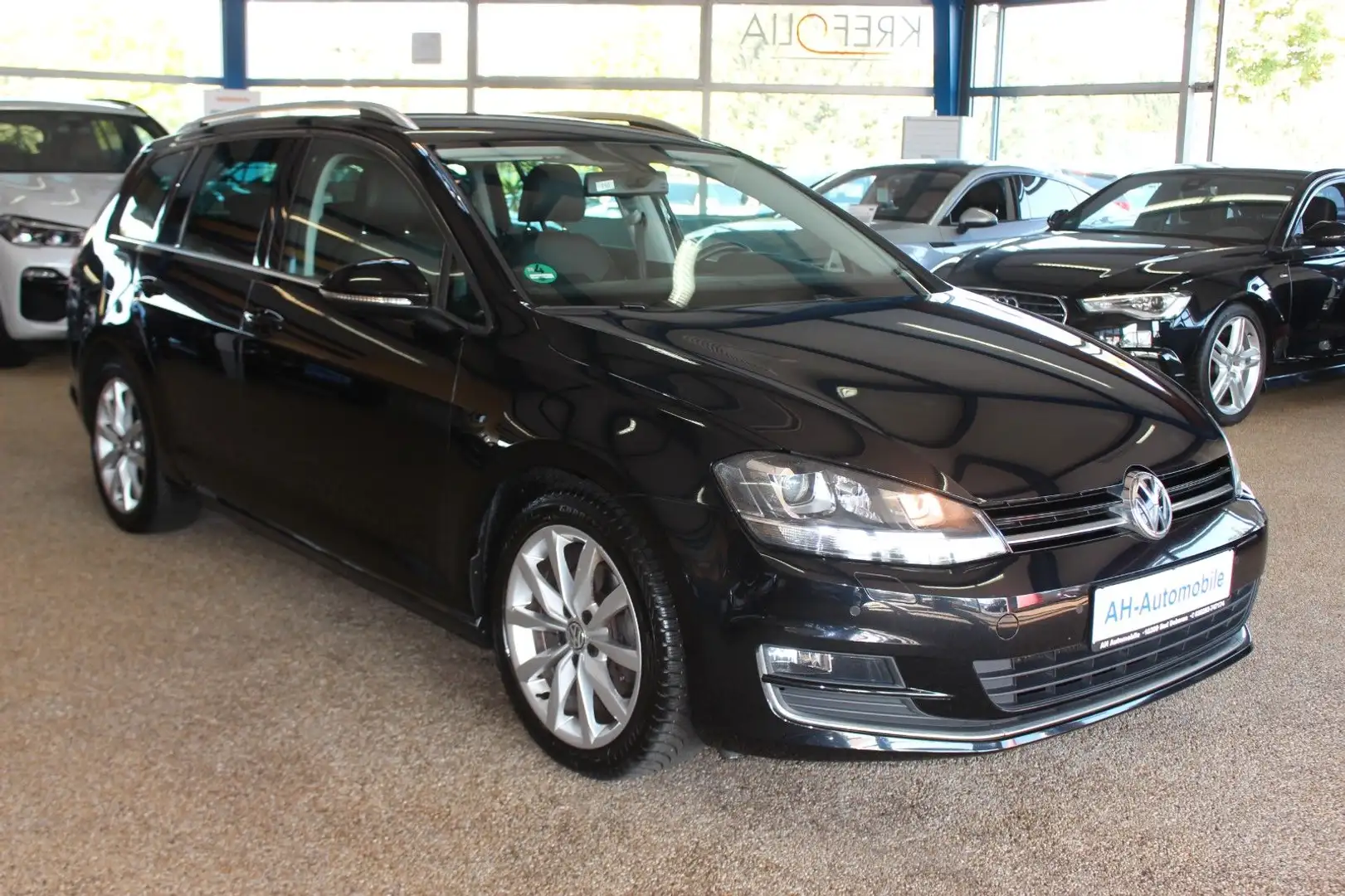 Volkswagen Golf VII Variant Highline BMT NAVIGATION / PDC Schwarz - 2