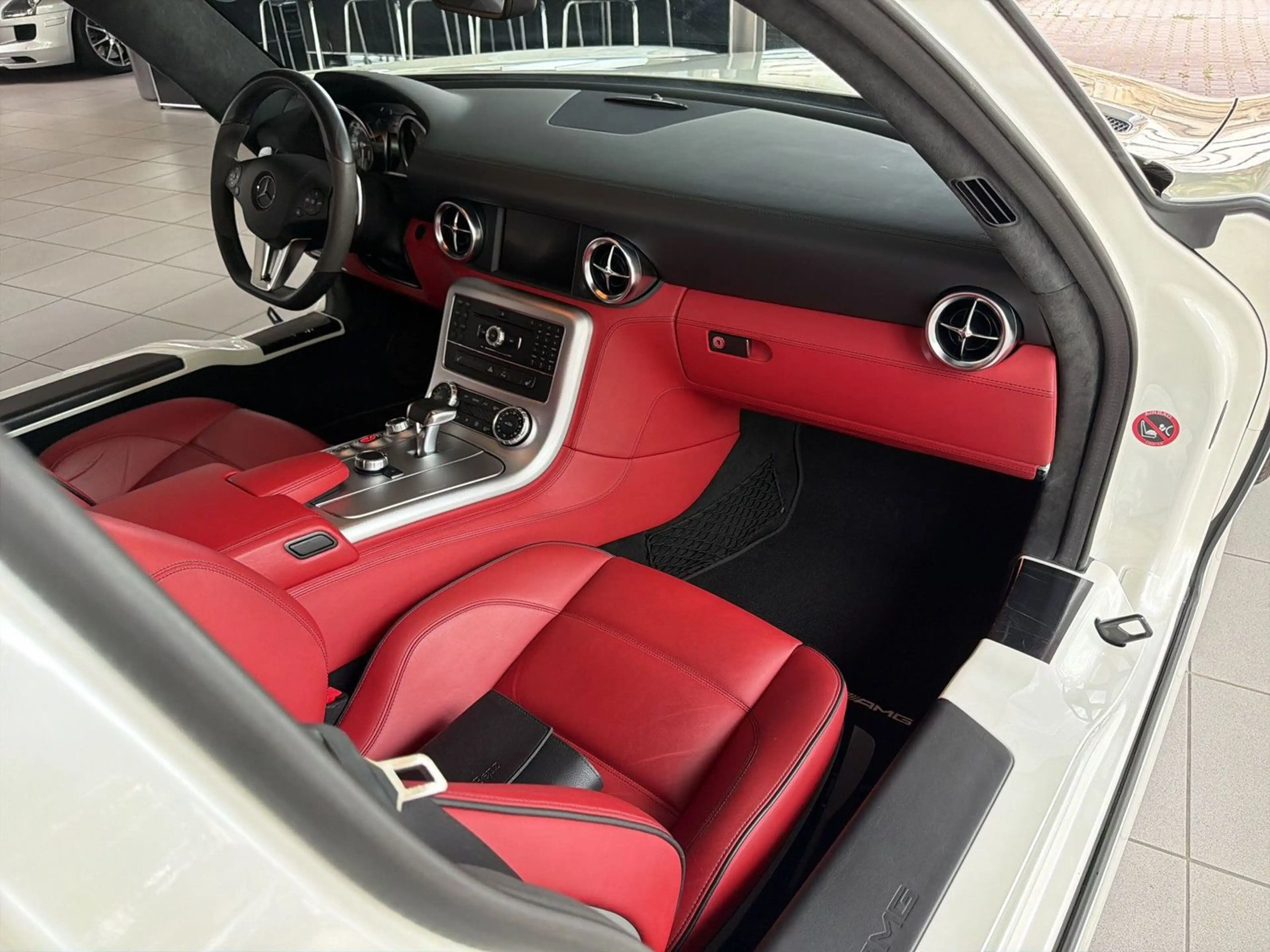 Mercedes-Benz SLS Coupe B&O KERAMIK CARBON DESIGNO MYSTICWHITE — photo 15