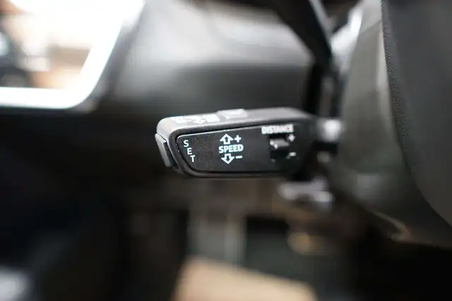 Audi A6 view 27