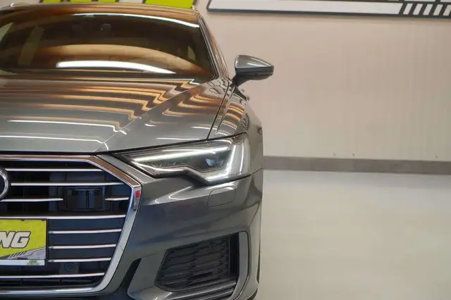 Audi A6 view 9