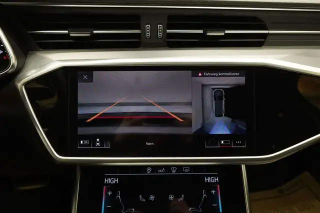 Audi A6 view 28