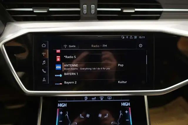 Audi A6 view 29