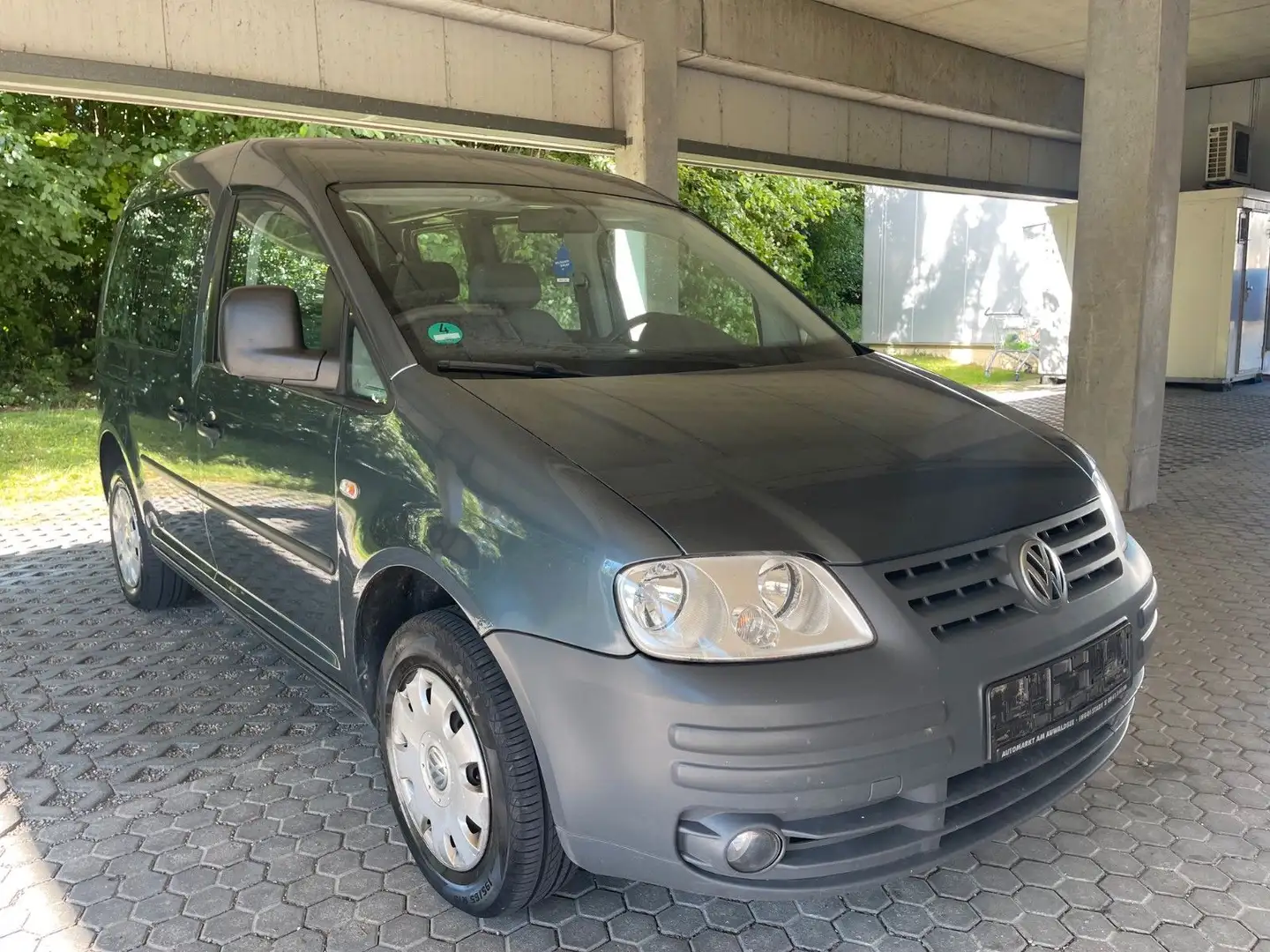 Volkswagen Caddy Life 5 Sitzer Grijs - 2