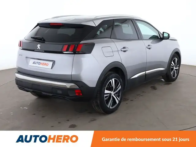 Peugeot 3008 view 6