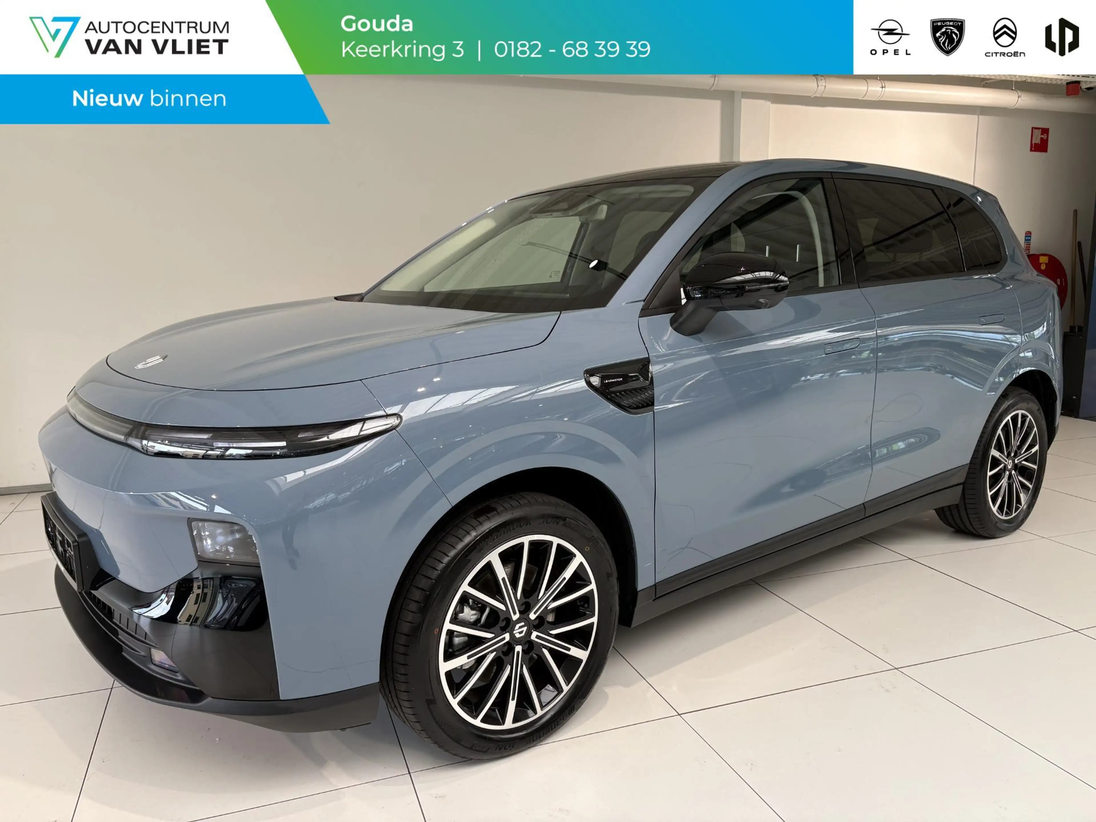 Leapmotor B10 Life Pro 56.2 kWh Apple Carplay/Android Auto | Nie — photo 15