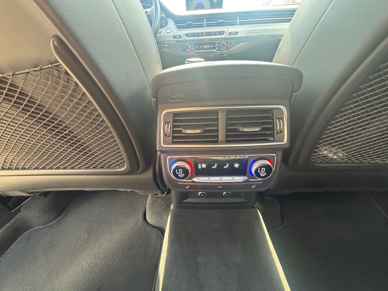 Audi Q7 50 TDI quattro S-Line Plus 7 Sitze Panorama — photo 13