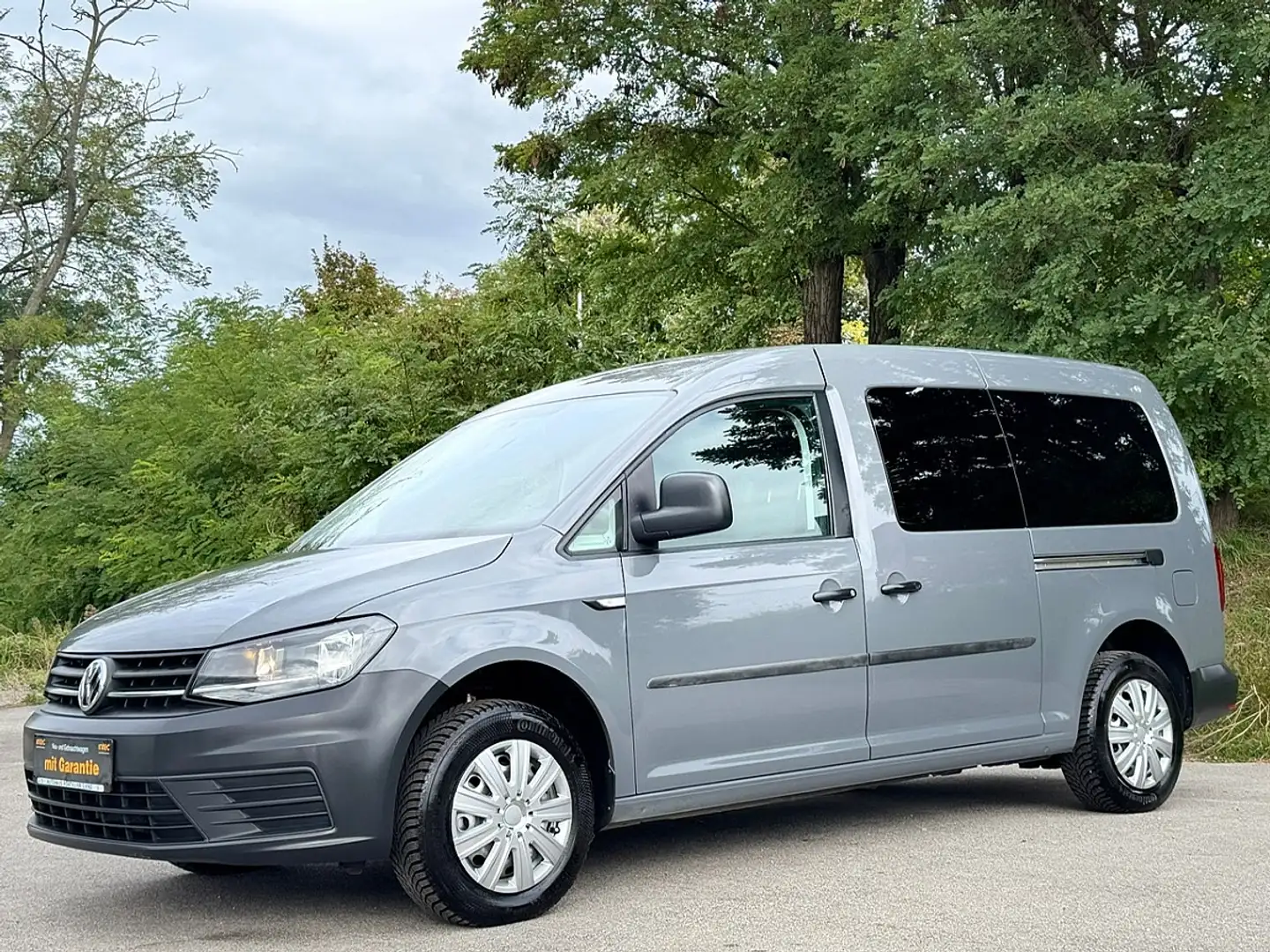 Volkswagen Caddy Kombi Maxi 2,0 TDI BlueMotion 1.Besitz Grau - 2
