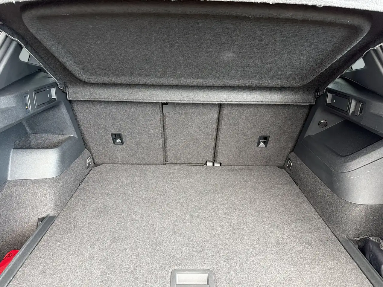 Volkswagen Tiguan R-Line 2.0 TDI DSG AHK 20" Keyless Navi AreaView 11