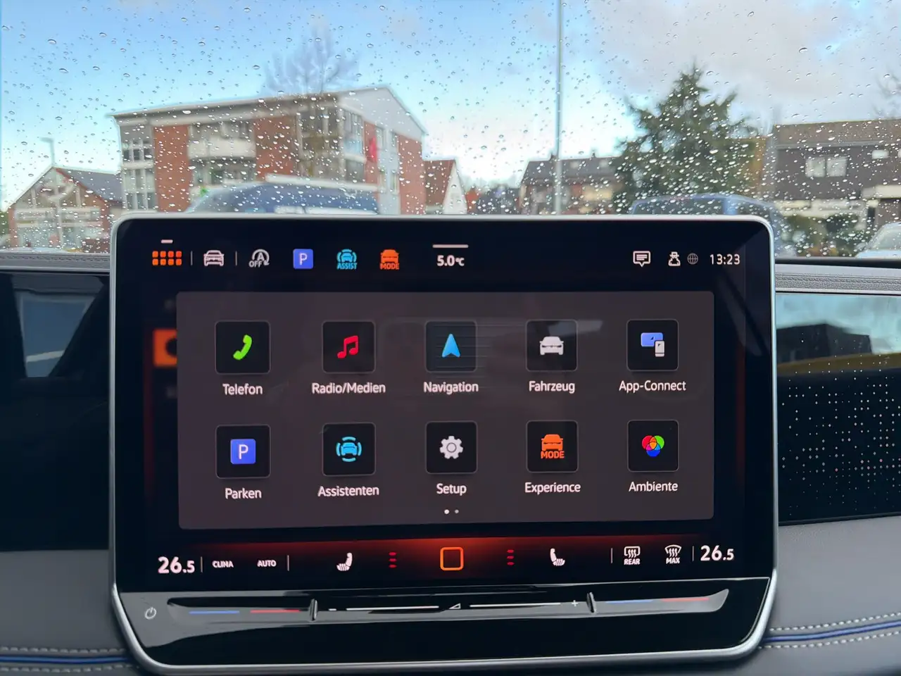Volkswagen Tiguan R-Line 2.0 TDI DSG AHK 20" Keyless Navi AreaView 7
