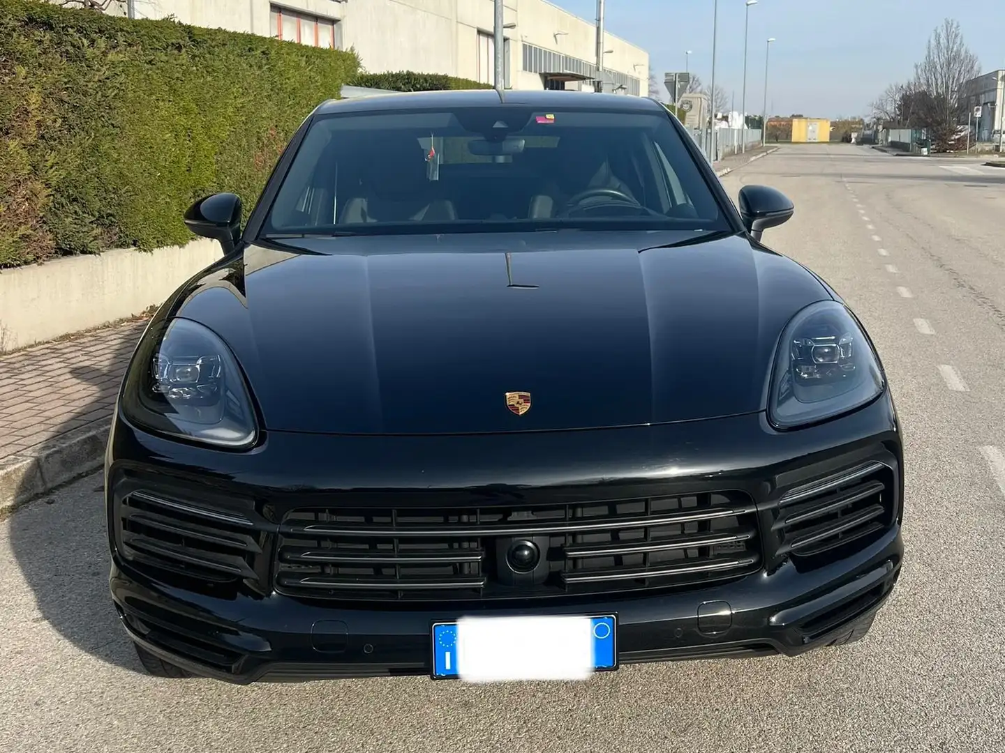 Porsche Cayenne Cayenne Coupe 3.0 e-hybrid Platinum Edition tiptr Schwarz - 2