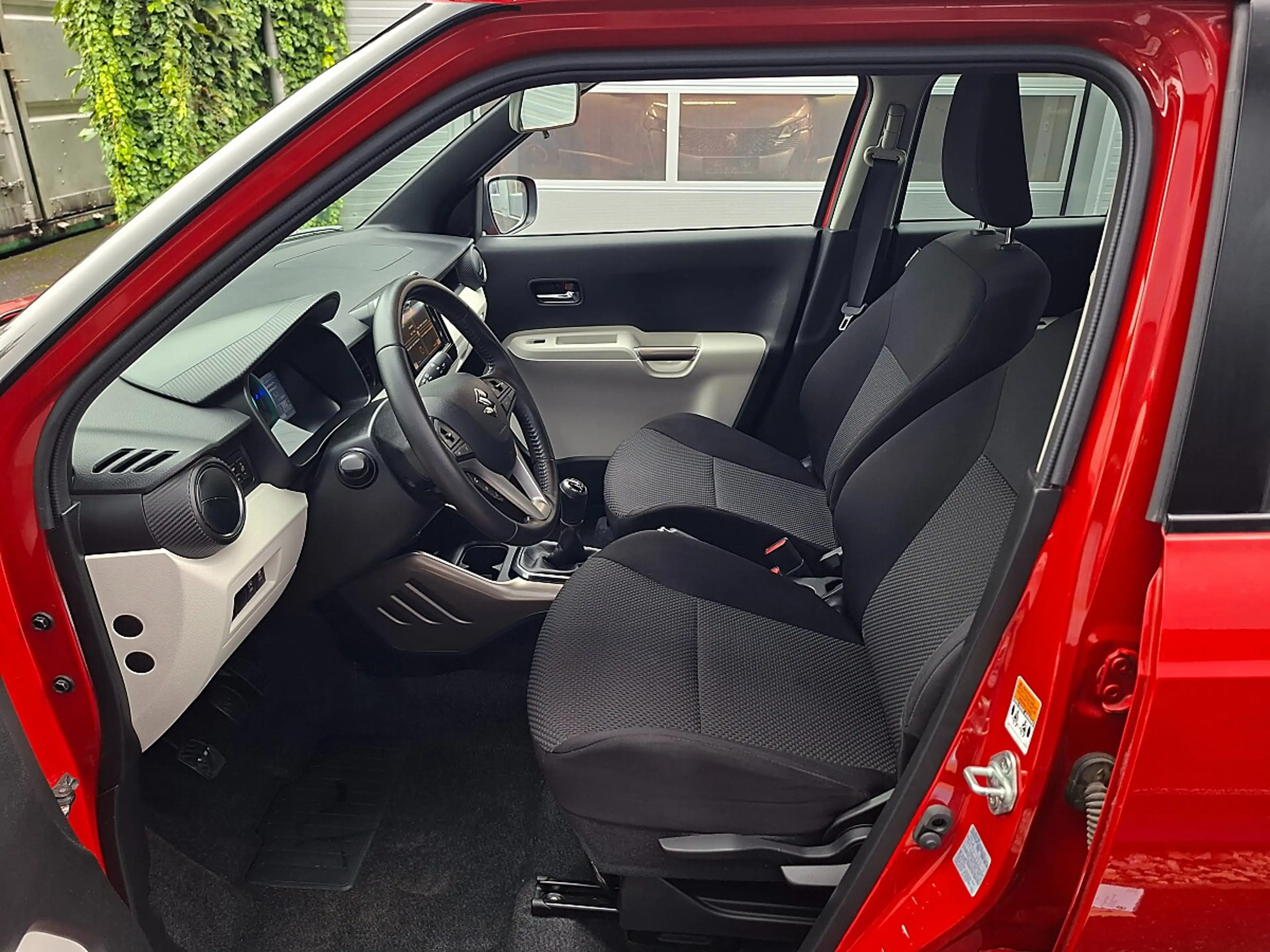 Suzuki Ignis 1,2 Hybrid 4WD Flash "inkl. Winterkompletträder" — photo 9