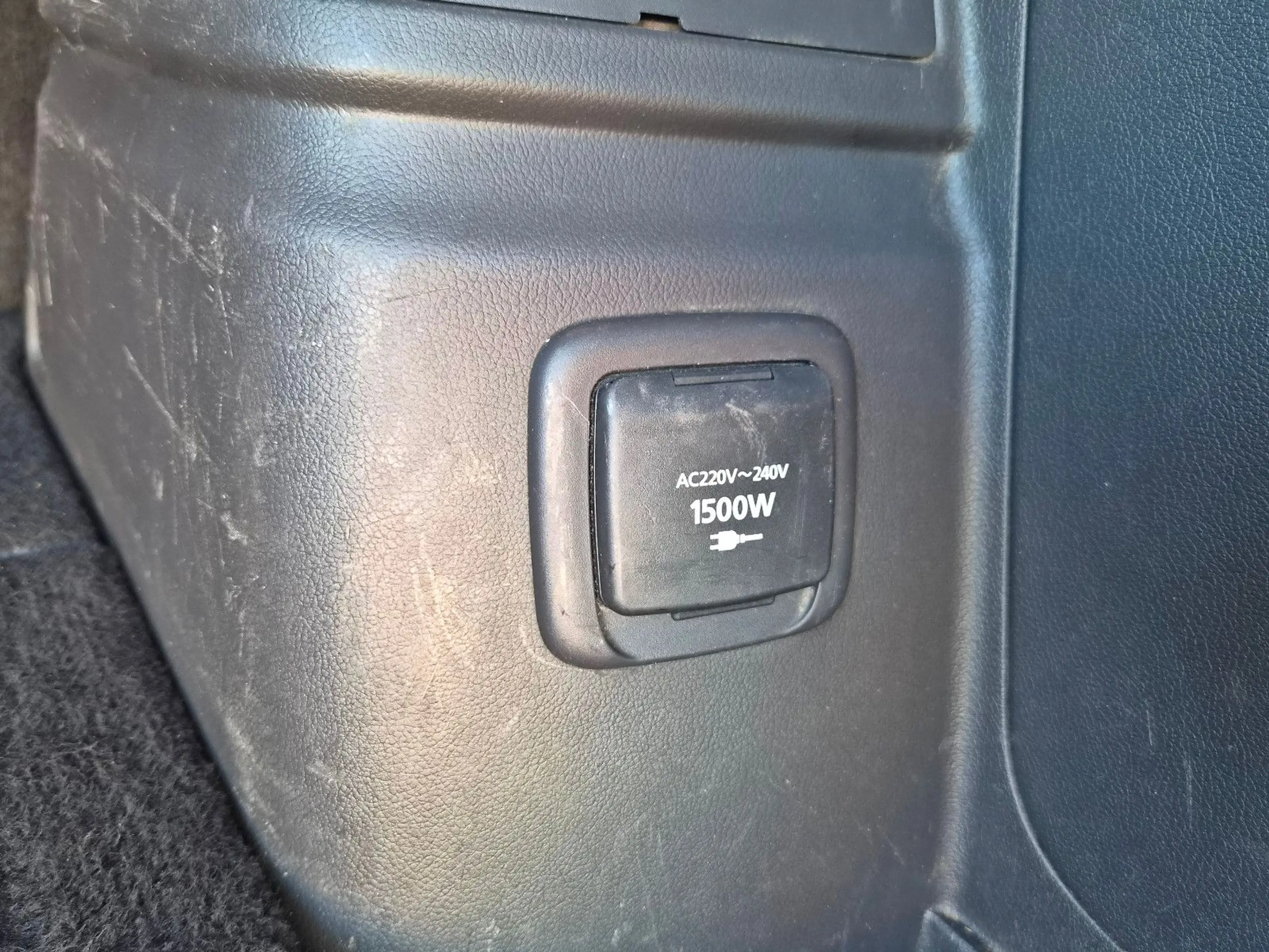 Mitsubishi Outlander PHEV 2.4 Aut. 4WD, GARANTIE, TÜV NEU, — photo 28