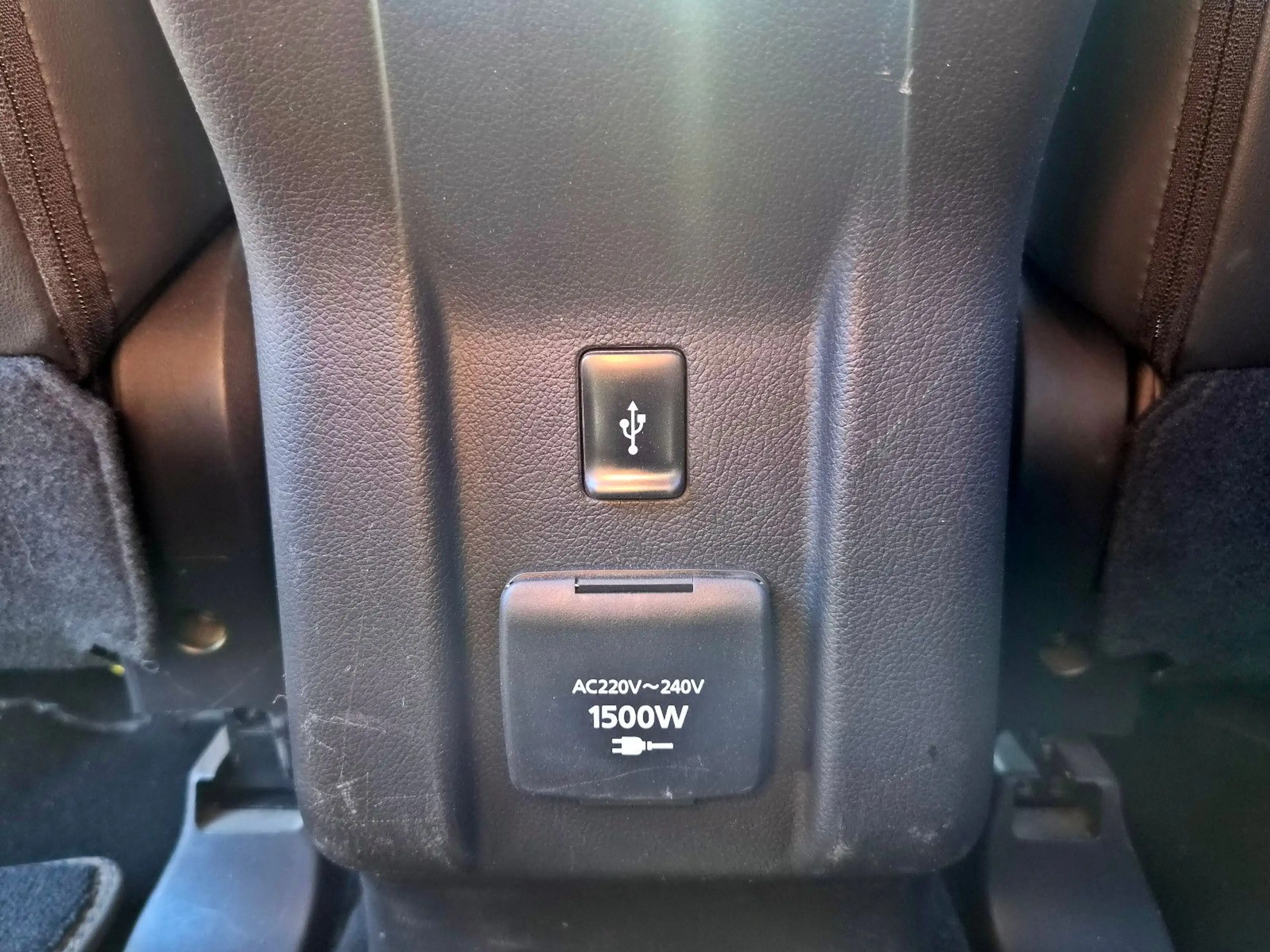 Mitsubishi Outlander PHEV 2.4 Aut. 4WD, GARANTIE, TÜV NEU, — photo 26