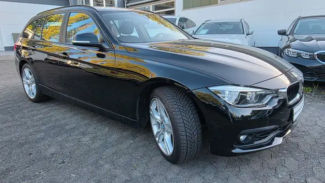 BMW 3 Series view 2