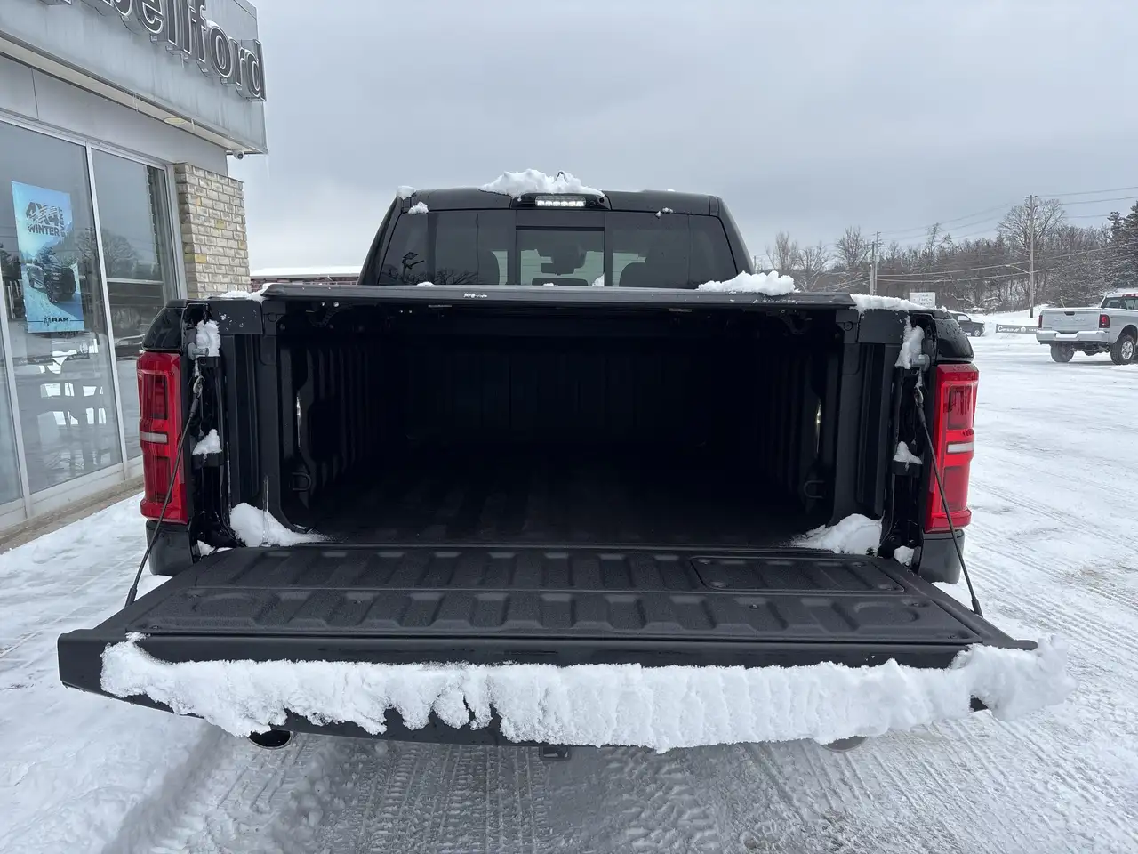 RAM 1500 снимка RAM 1500