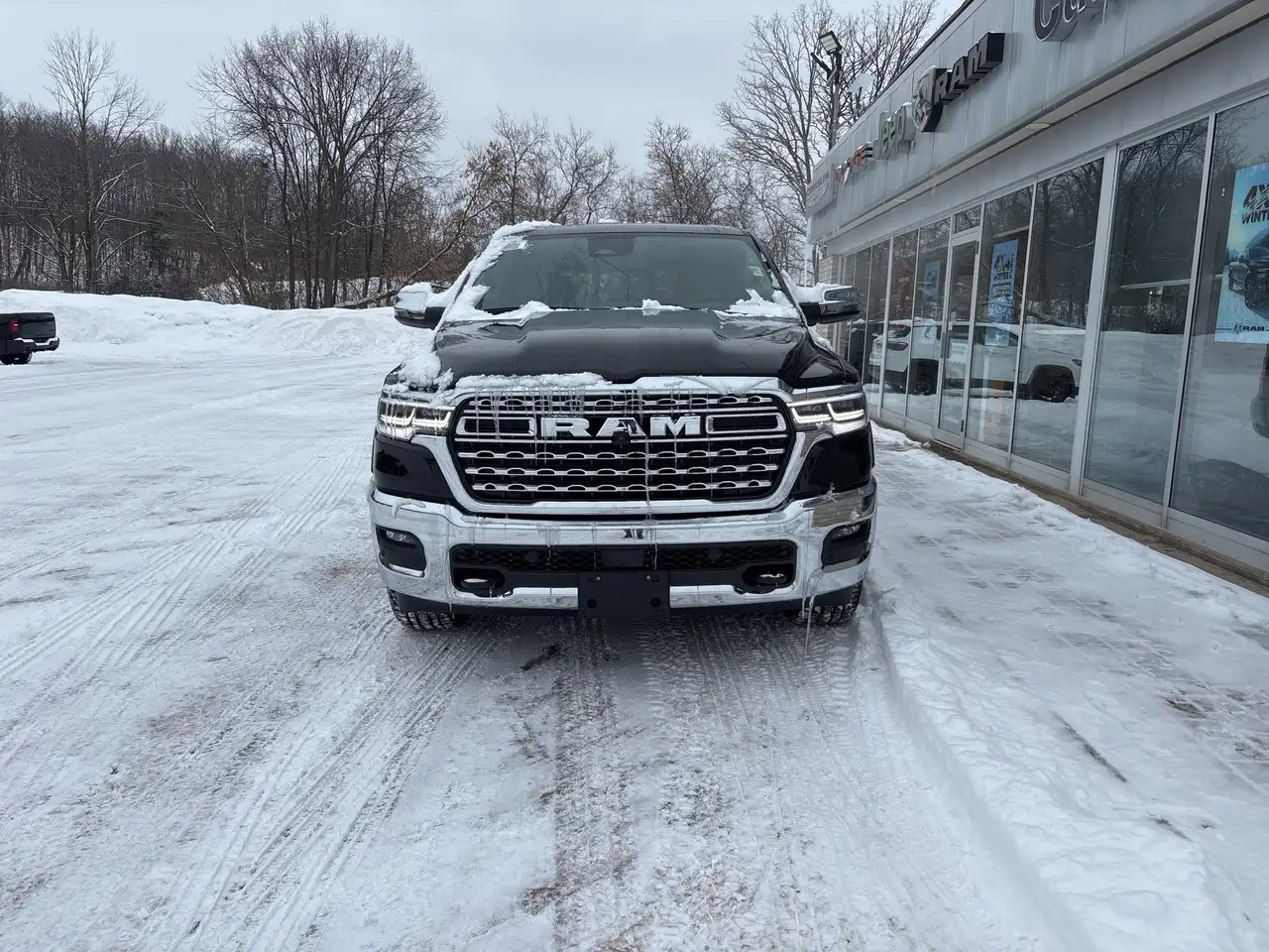 RAM 1500 снимка RAM 1500