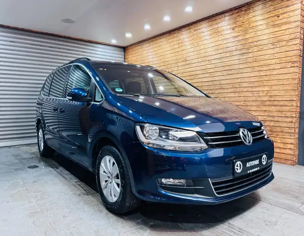 Volkswagen Sharan Trendline /7 SITZE/TEMP/Start-Stopp/NAVI/ KLIMA