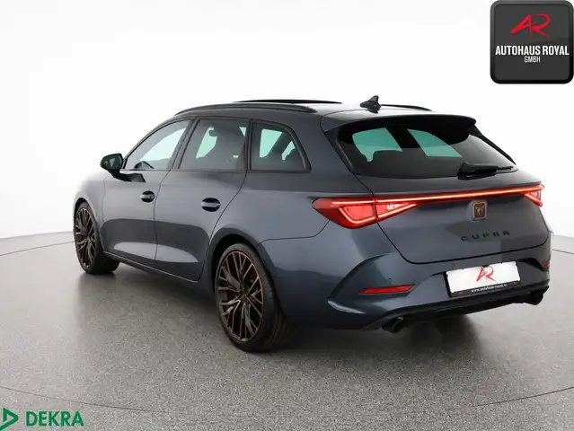 Cupra Leon view 3