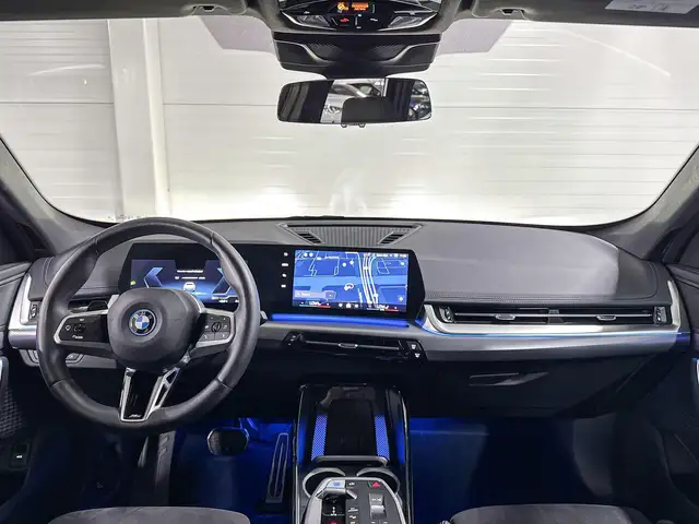 BMW Ix1 view 11