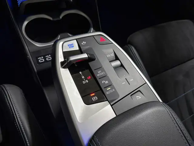 BMW Ix1 view 15