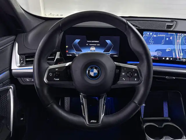 BMW Ix1 view 12