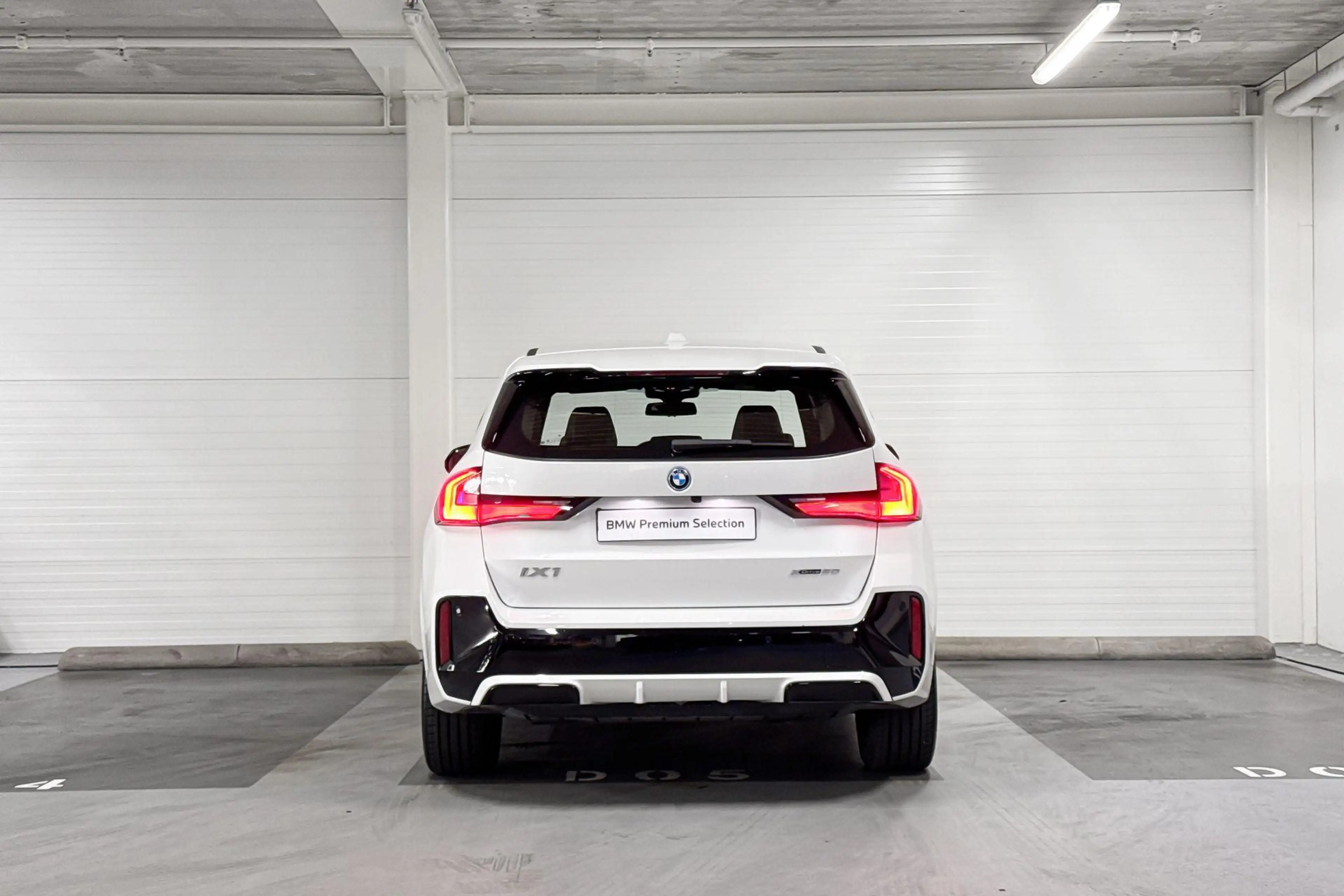 BMW iX1 xDrive30 Launch Edition | Comfort Access | M-Sport — photo 8