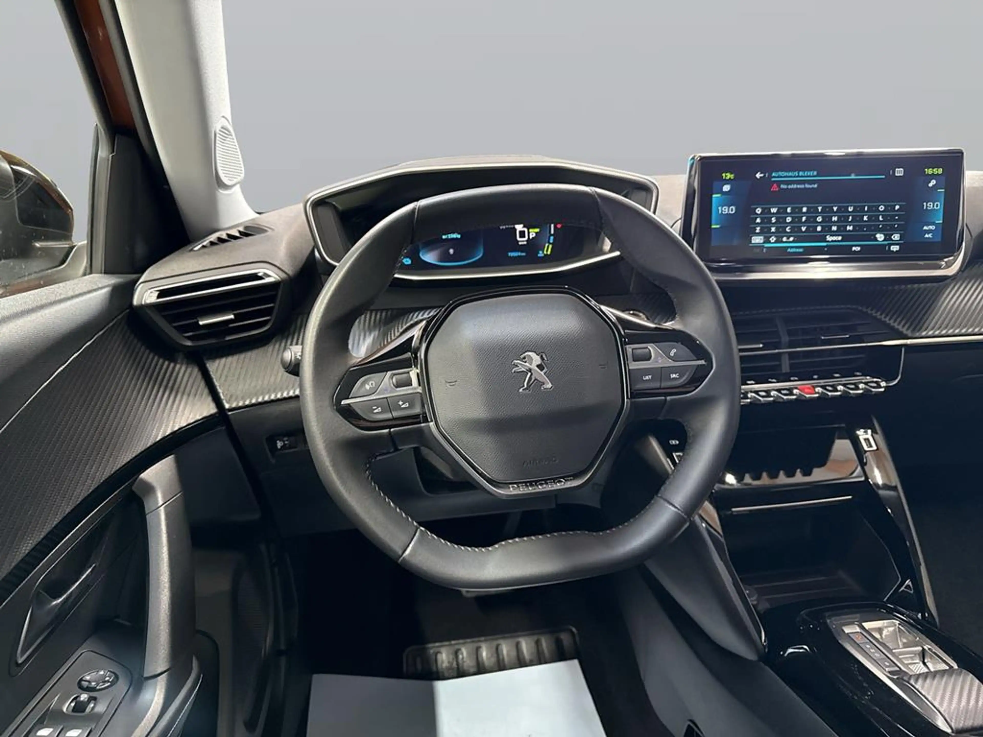 Peugeot e-2008 Elektromotor Allure Pack — photo 12