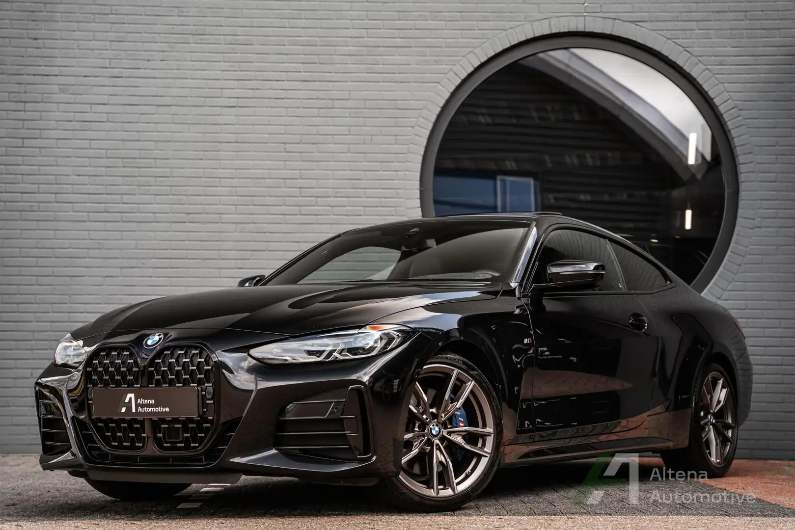 BMW 440 4-serie Coupé M440i xDrive High Executive schuifda Zwart - 1