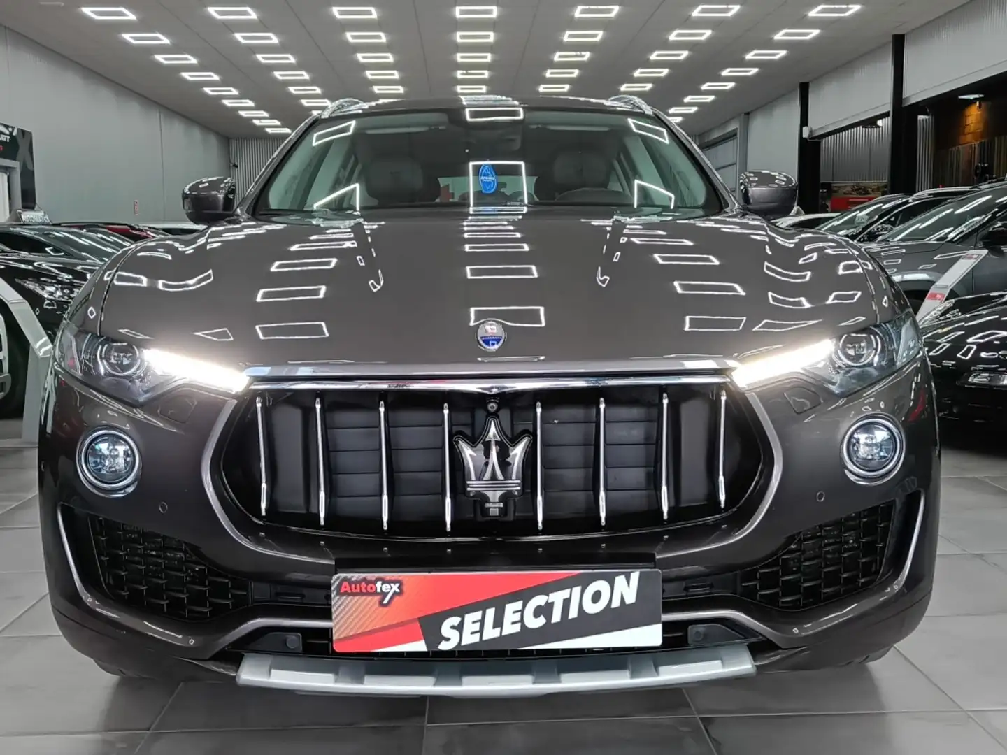 Maserati Levante 430 S Aut. Brun - 2