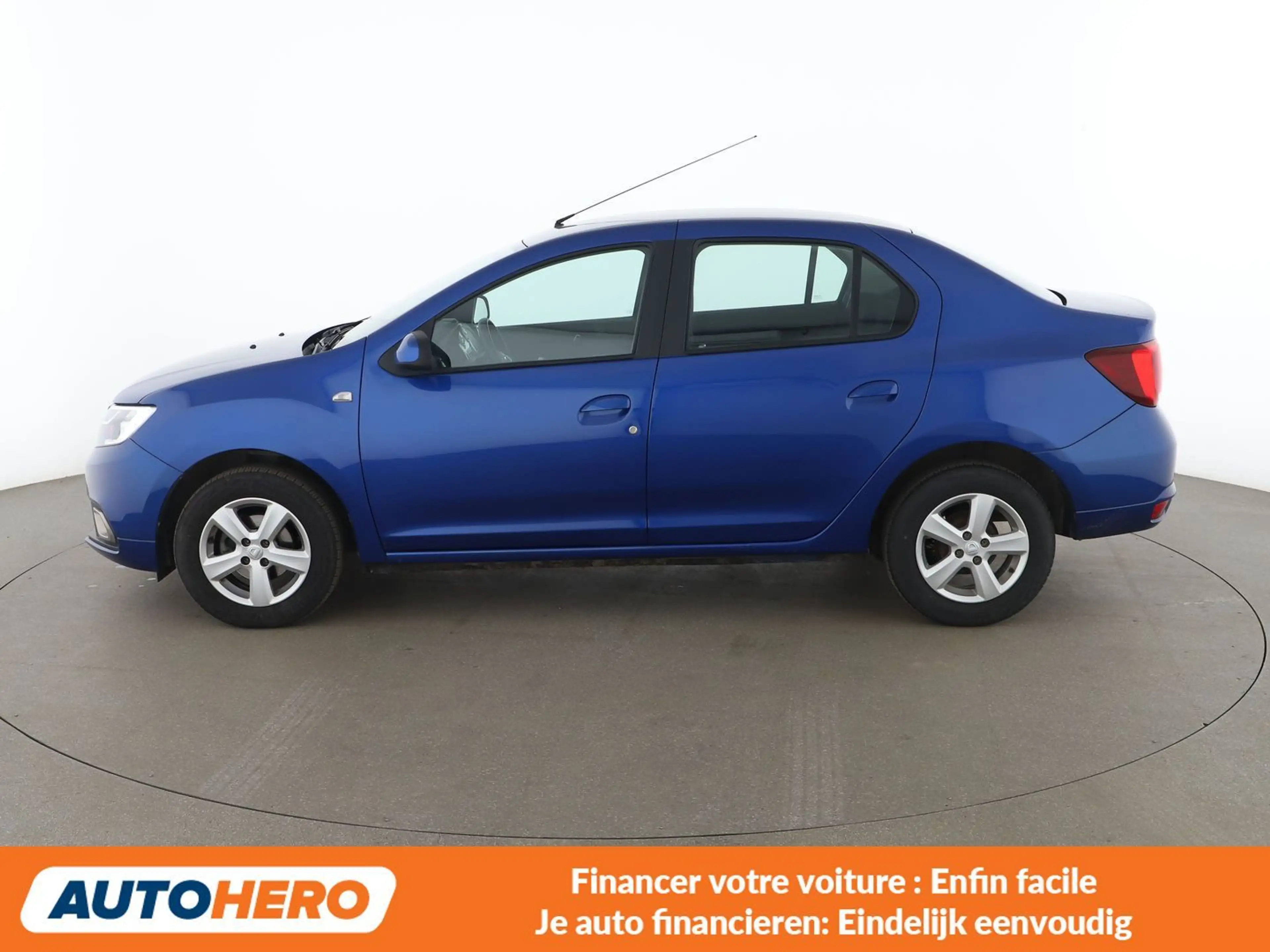 Dacia Logan 0.9 TCe Confort — photo 3