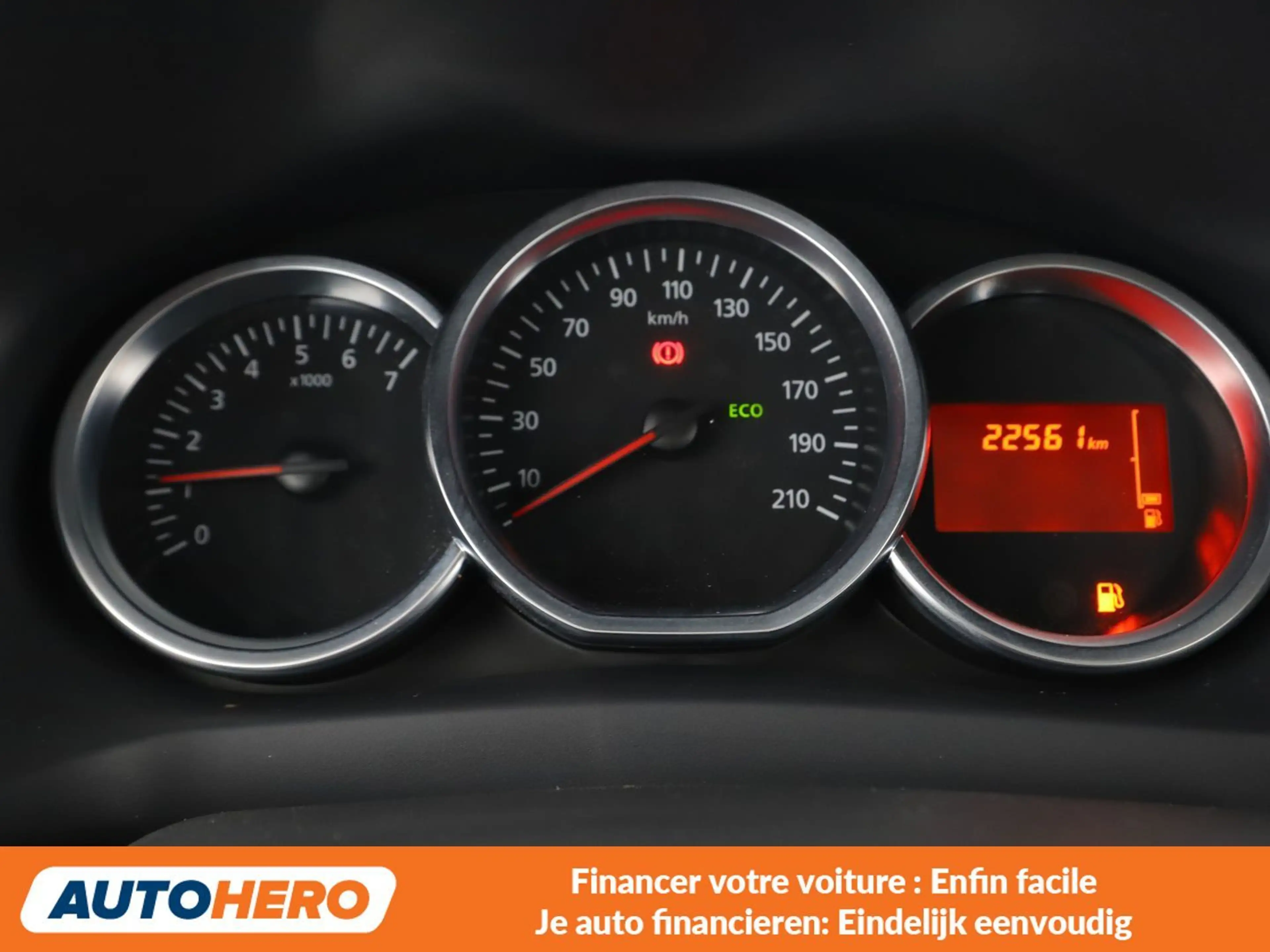 Dacia Logan 0.9 TCe Confort — photo 6