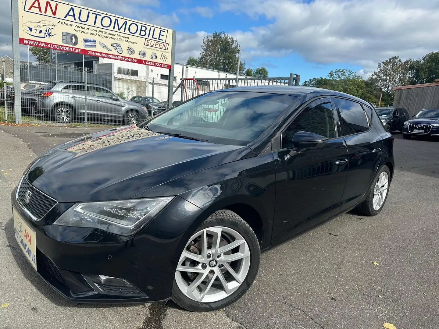 SEAT Leon Leon 1.6 CR TDi Zwart - 1