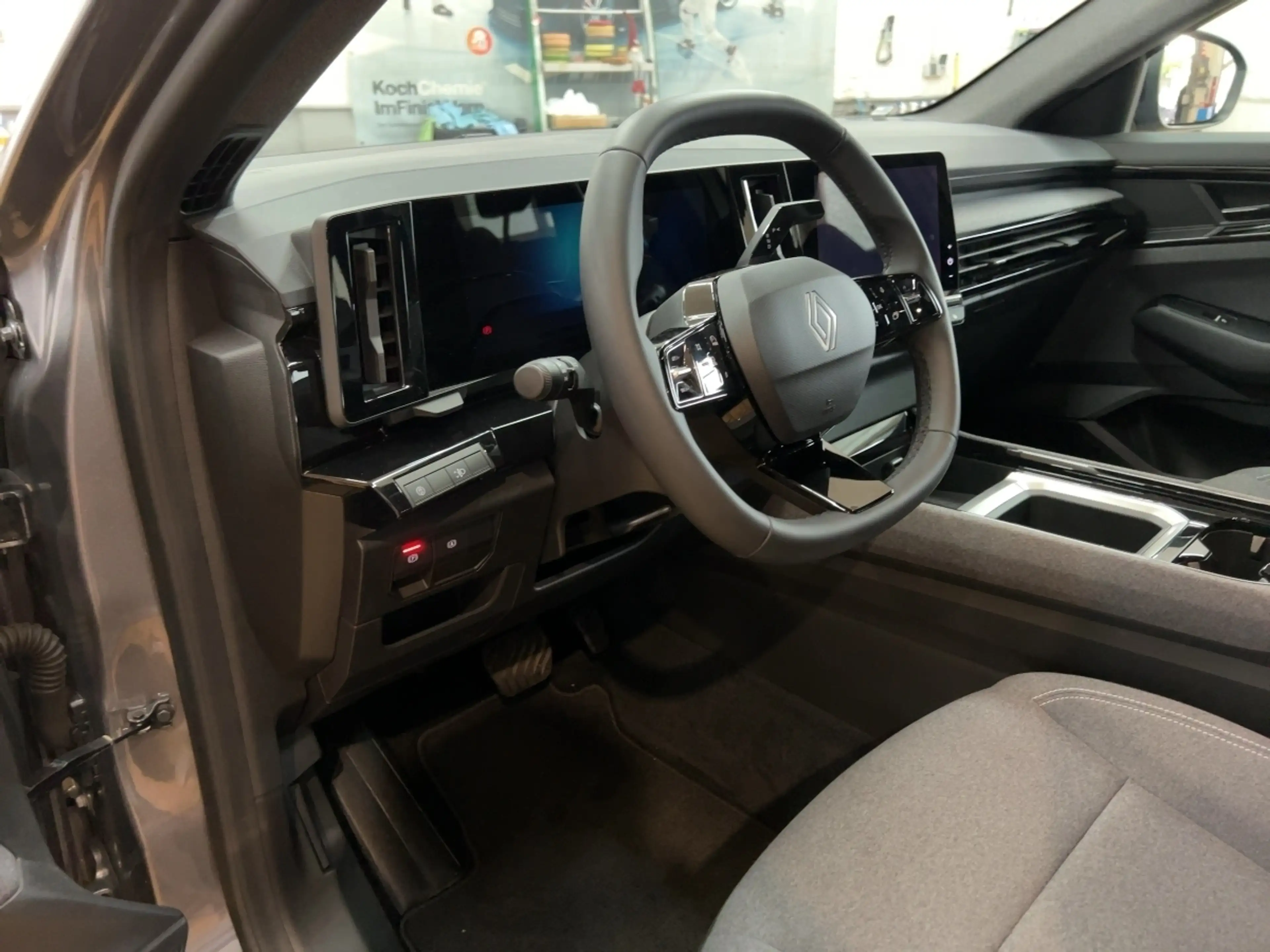 Renault Austral Evolution Mild Hybrid 160 Automatik SHZ BT — photo 12