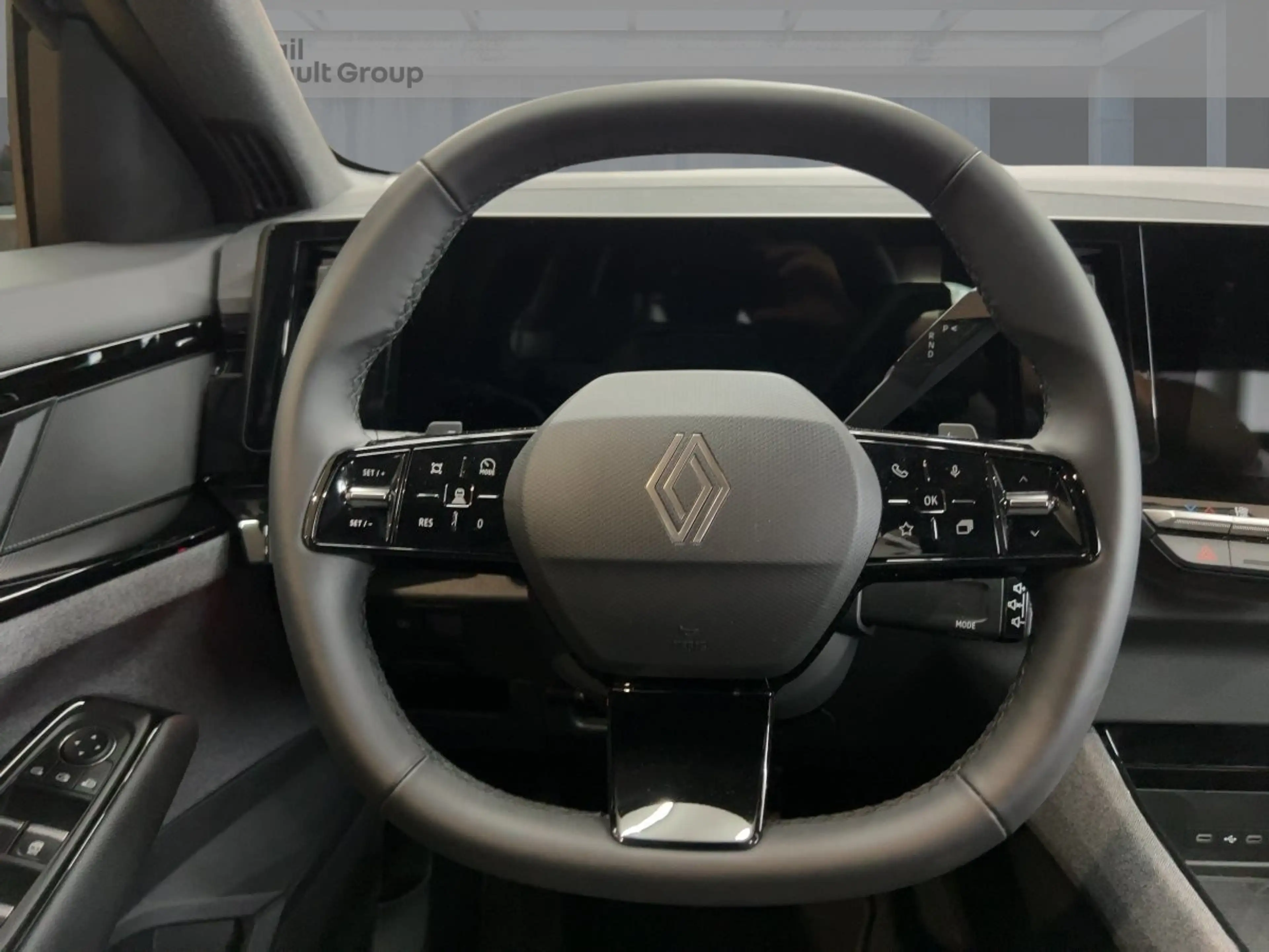 Renault Austral Evolution Mild Hybrid 160 Automatik SHZ BT — photo 11