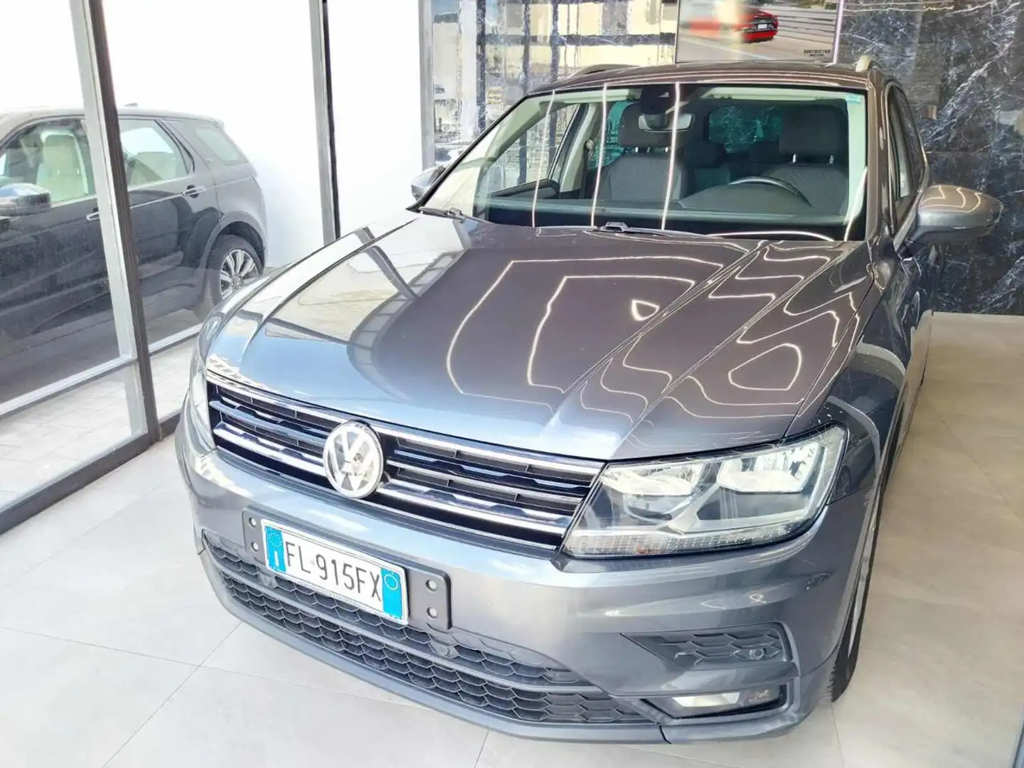Volkswagen Tiguan 1.6 TDI SCR Style BlueMotion Technology Grigio - 2