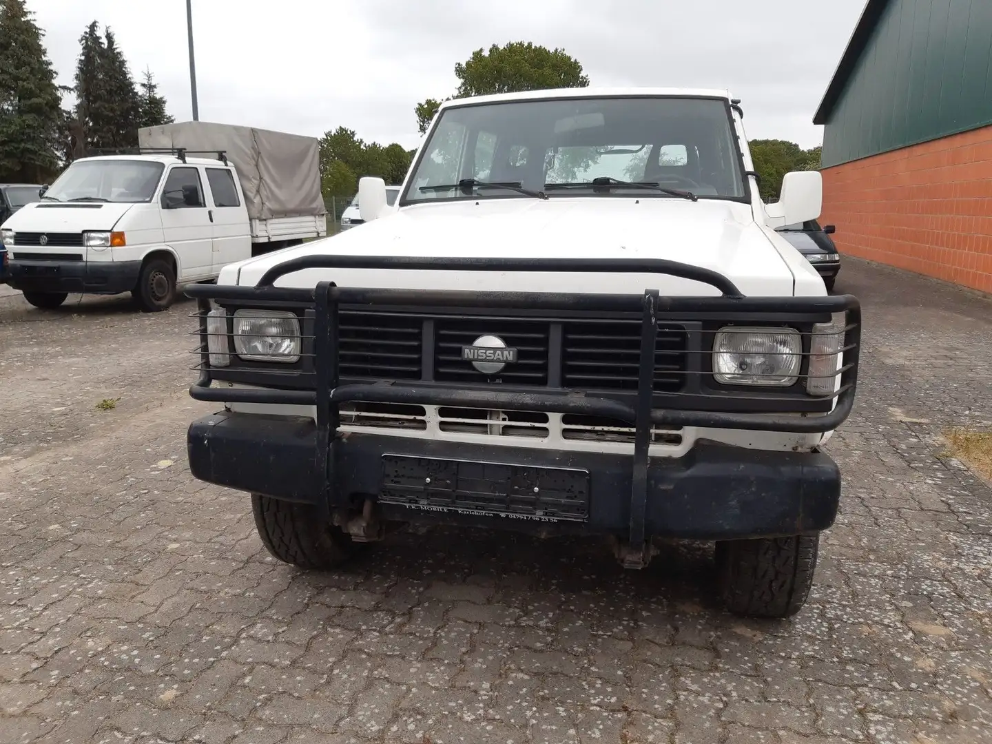 Nissan Patrol - 260 - 2,8 Turbo - Diesel lang -7 Sitzer Weiß - 2