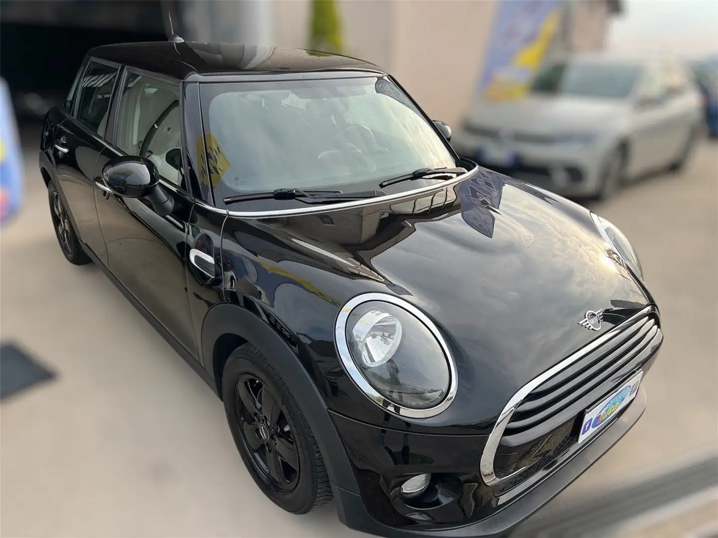 MINI One Mini 5p 1.5 One Business 102cv auto Noir - 2