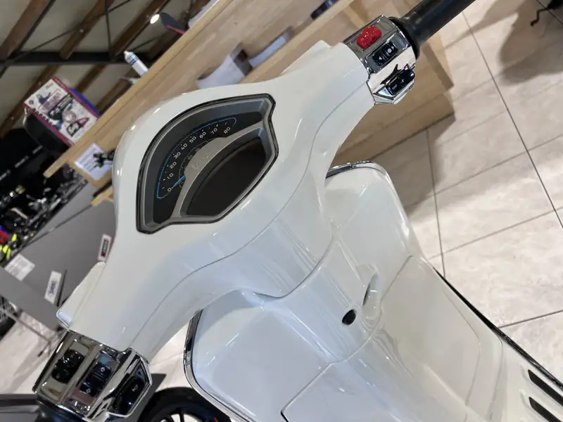 Vespa Elettrica - foto 6