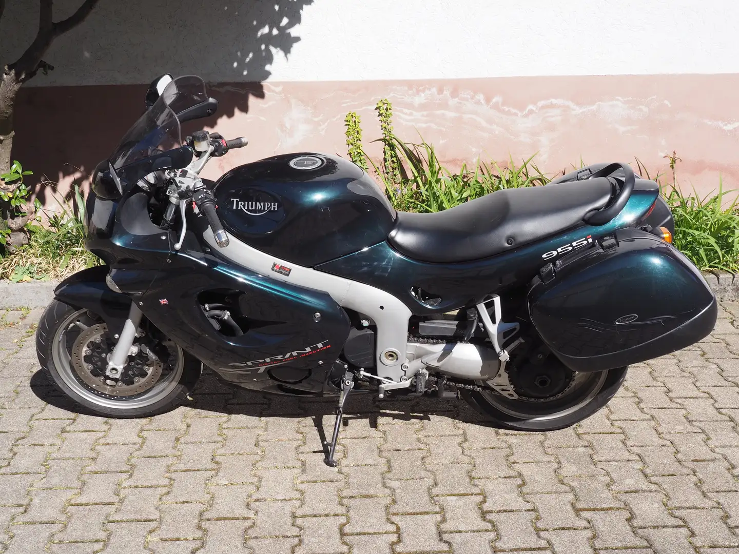 Triumph Sprint ST 695AB Verde - 2
