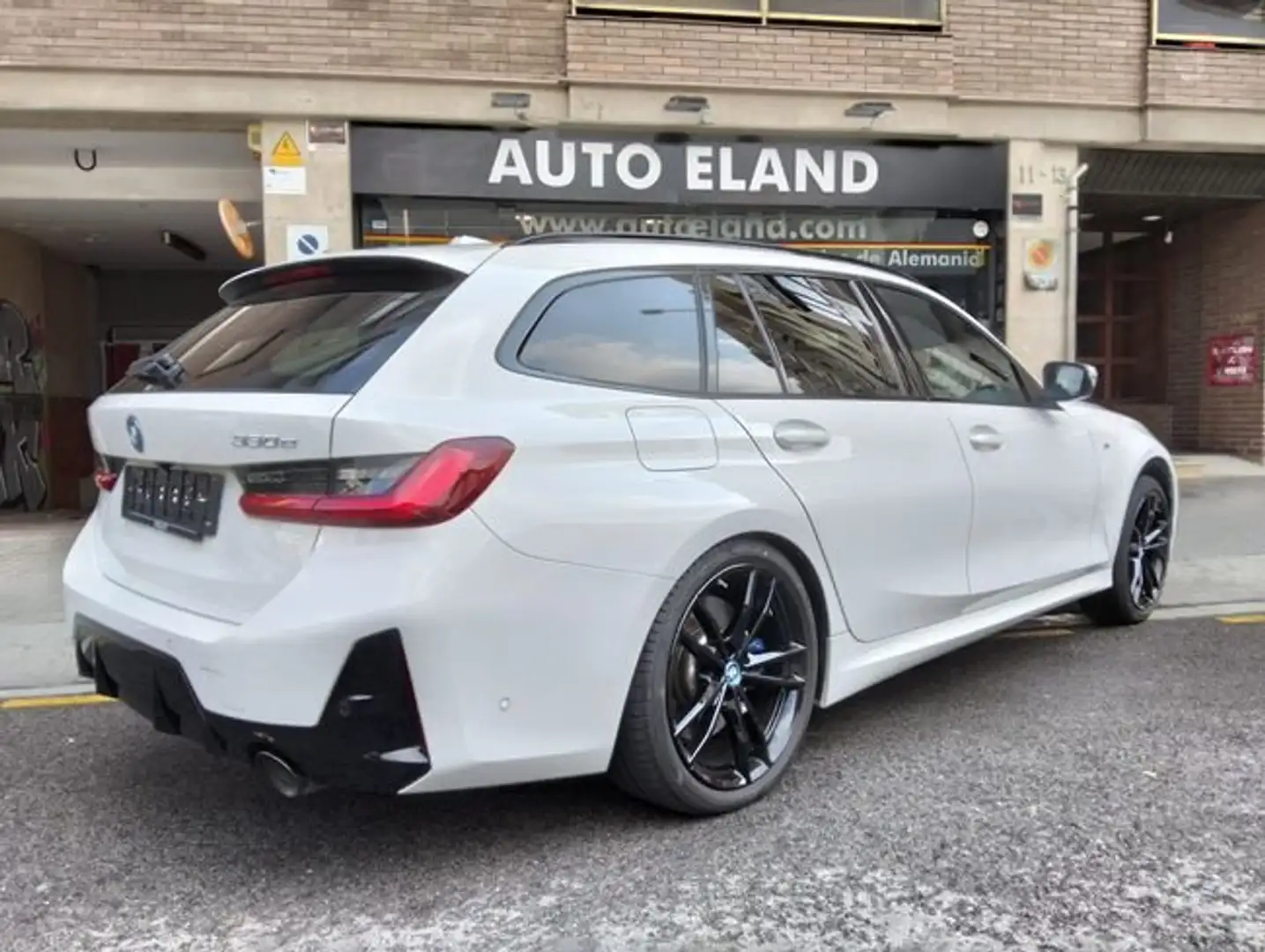 BMW Z3 M 330e Touring Weiß - 1